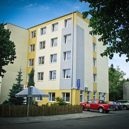 בידגוז'יז' Hostel24 Bed&Breakfast מראה חיצוני תמונה